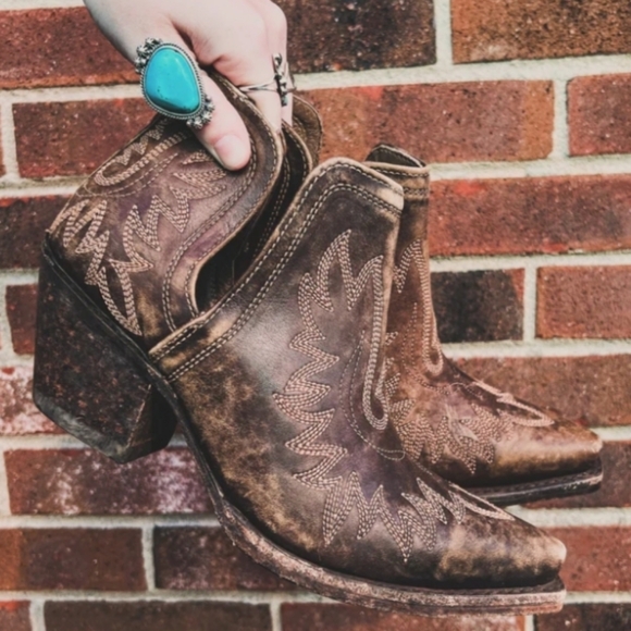 Ariat Dixon Western Boots In Naturally Distressed Brown 8.5 NWT - Picture 7 of 13